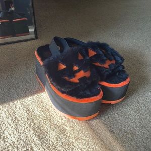 Strange cult fuzzy platforms- worn once!